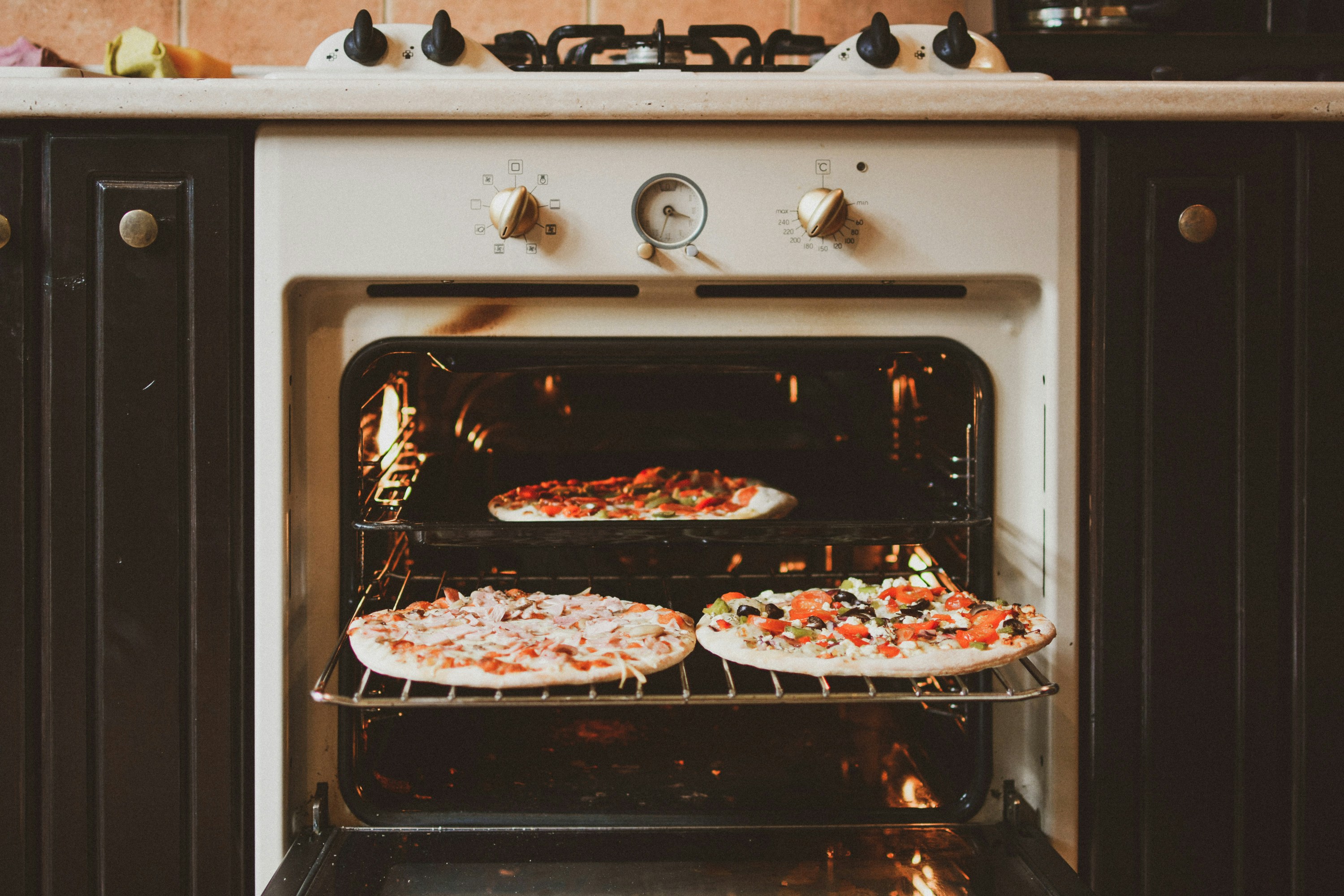 Cast iron Dutch oven